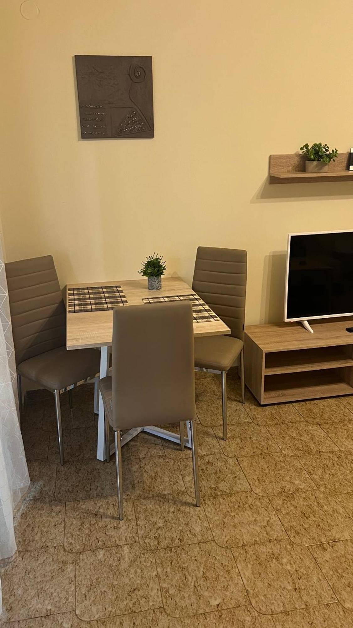 Artemis Central Home Екстериор снимка